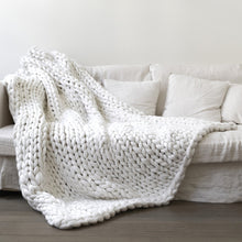 Load image into Gallery viewer, Chunky Knit Blanket